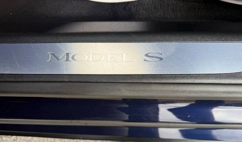 2015 Tesla Model S P85D