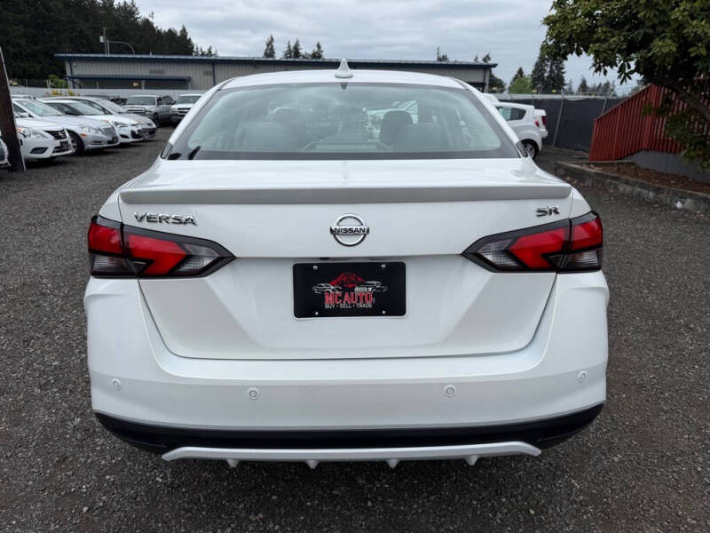 2020 Nissan Versa SR