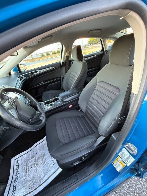 2020 Ford Fusion Hybrid SE