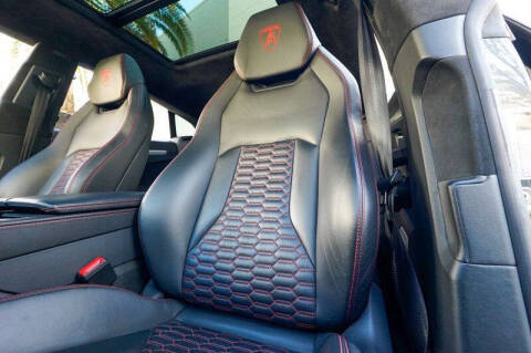 2019 Lamborghini Urus