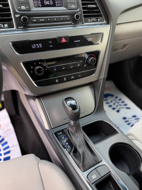 2017 Hyundai Sonata SE