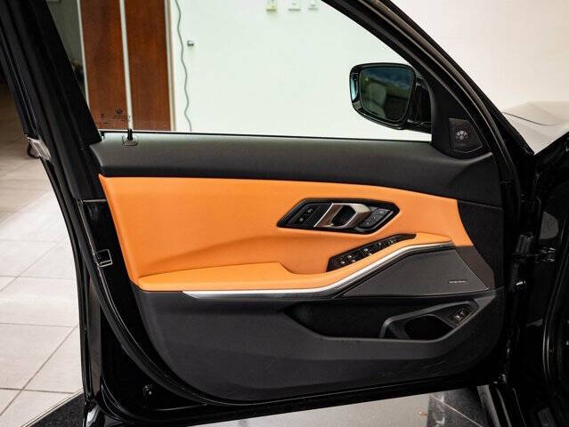 2024 BMW 3 Series 330i xDrive