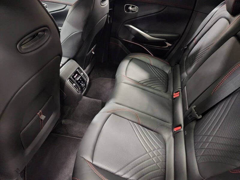 2023 Aston Martin DBX