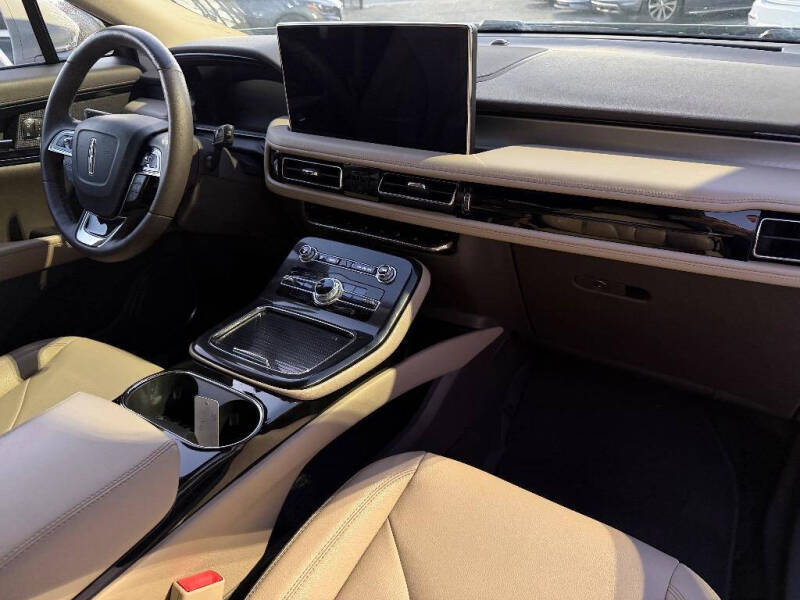 2022 Lincoln Nautilus Standard