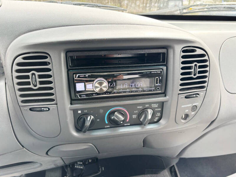 2004 Ford F-150 Heritage XLT