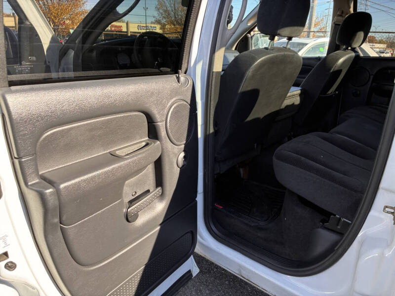 2004 Dodge Ram 1500 SLT