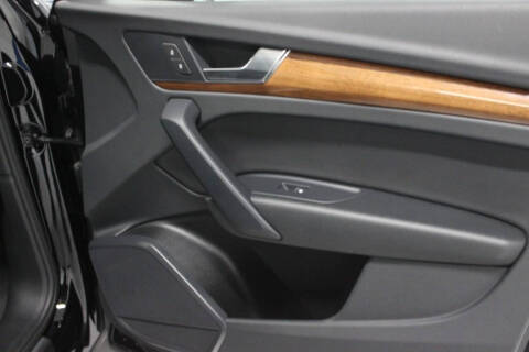 2023 Audi Q5 quattro Premium 40 TFSI