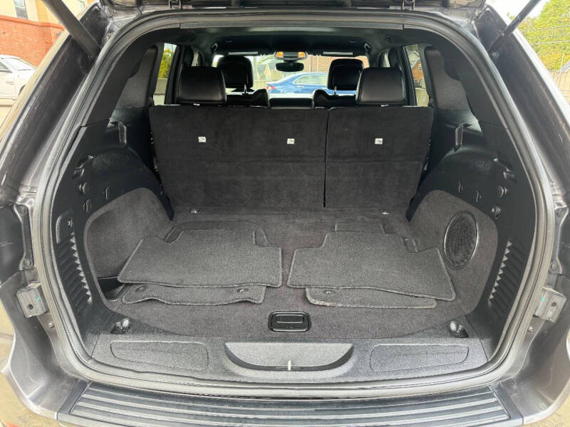 2020 Jeep Grand Cherokee Laredo E