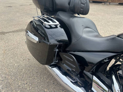 2010 VICTORY BAGGER CROSS COUNTRY TOURING