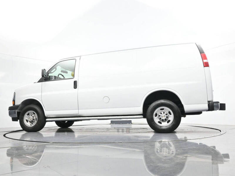 2024 Chevrolet Express 2500