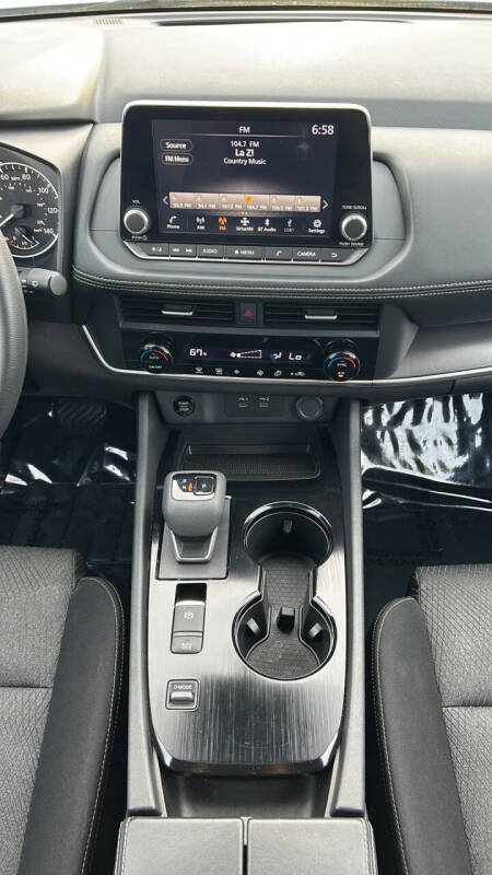 2024 Nissan Rogue SV