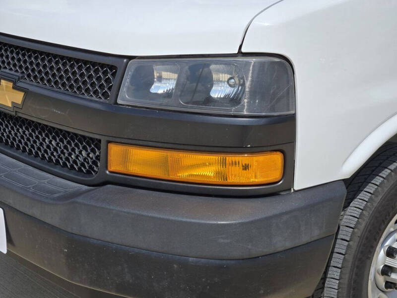 2021 Chevrolet Express 2500