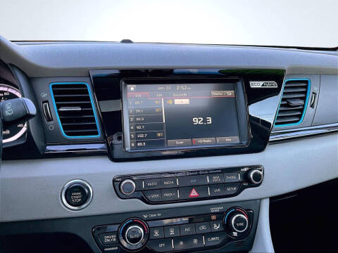 2017 Kia Niro Touring