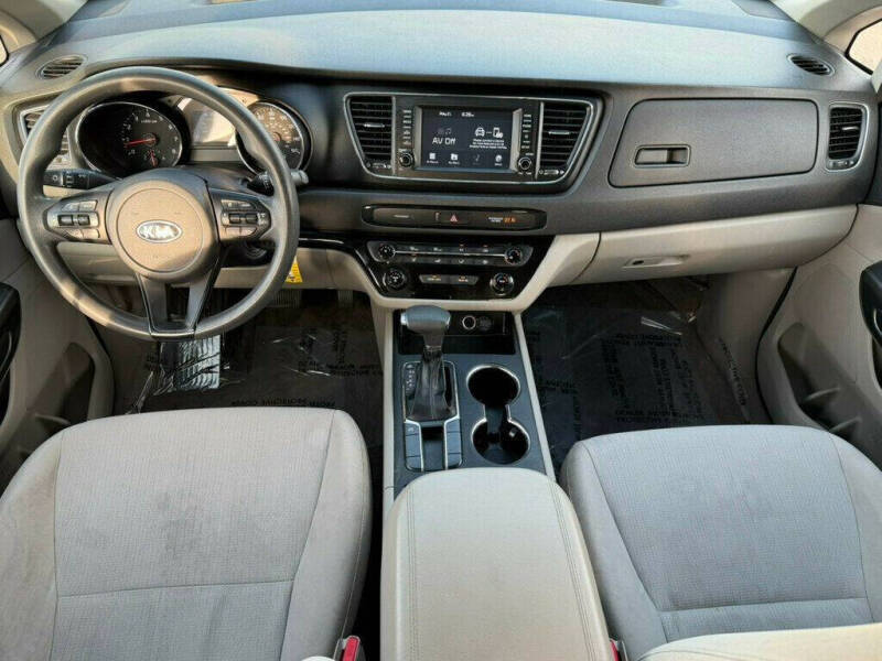 2019 Kia Sedona L