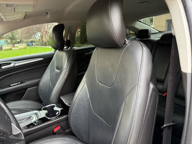 2014 Ford Fusion Hybrid Titanium