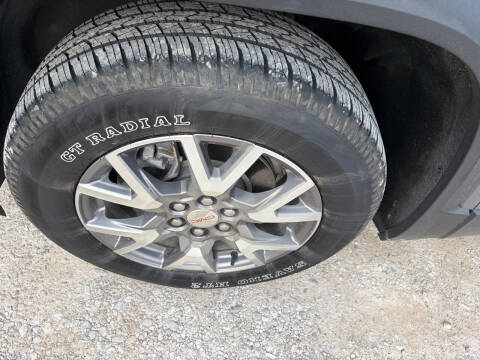 2022 GMC Acadia SLT