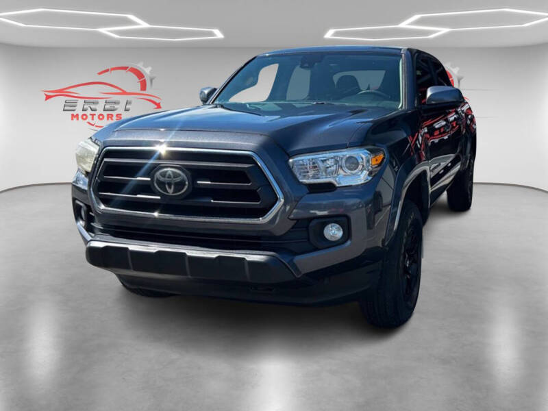 2020 Toyota Tacoma SR5's photo