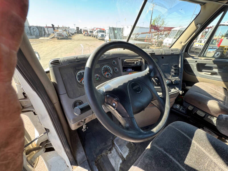 2016 Freightliner Cascadia