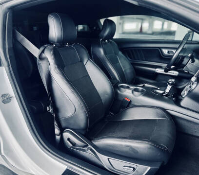 2016 Ford Mustang EcoBoost Premium