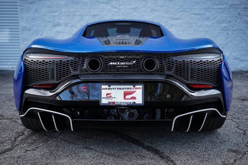 2023 McLaren Artura