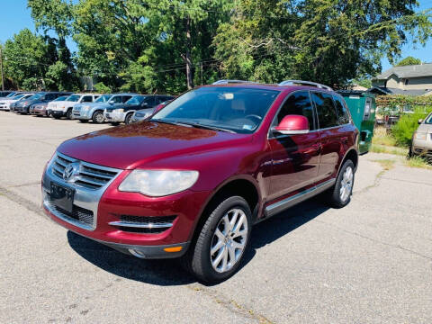 2008 Volkswagen Touareg 2 for sale at AutoPro Virginia LLC in Virginia Beach VA