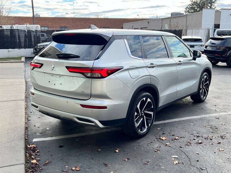 2024 Mitsubishi Outlander SE