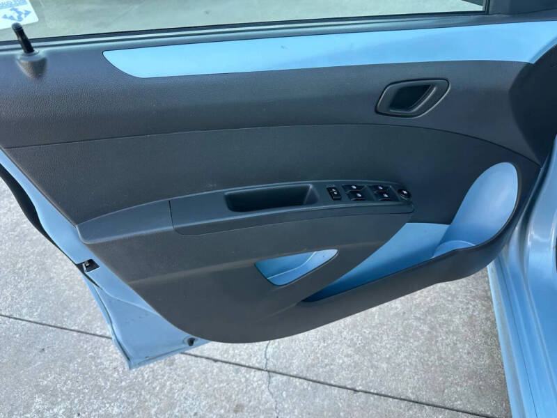 2014 Chevrolet Spark EV 2LT