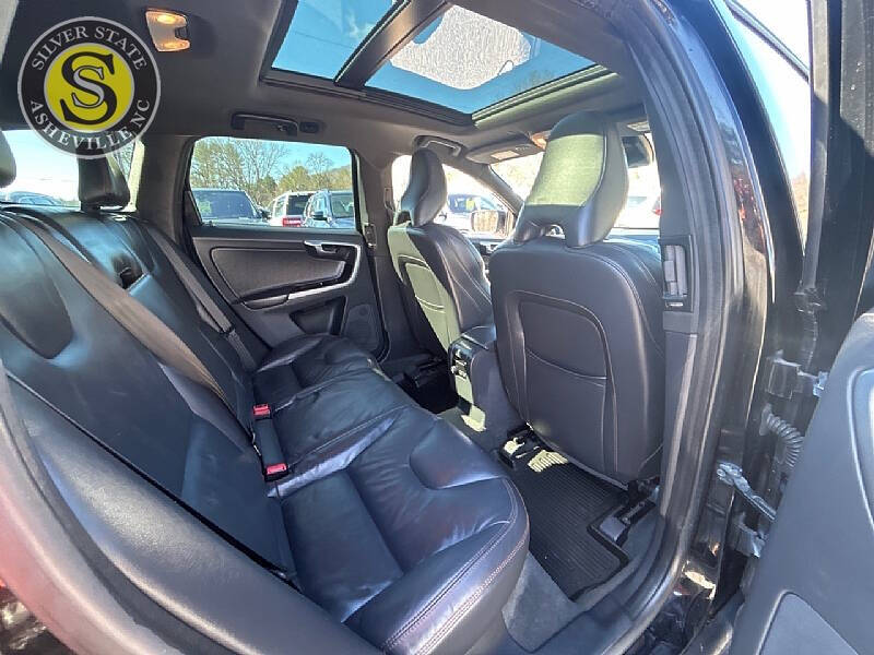 2015 Volvo XC60 T5 Drive-E Platinum