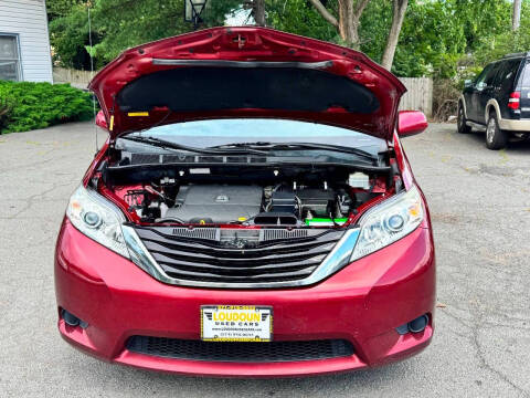 2012 Toyota Sienna LE 8-Passenger