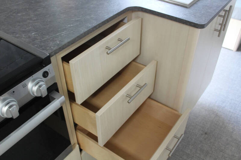 2022 Airstream Flying Cloud 27FB Twin