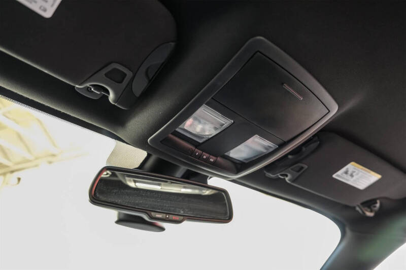 2015 Dodge Challenger SRT 392