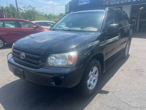 2005 Toyota Highlander for sale at Goodfellas auto sales LLC in Clifton NJ