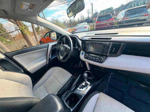 2016 Toyota RAV4 Hybrid XLE