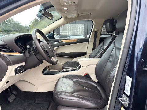 2016 Lincoln MKC Select