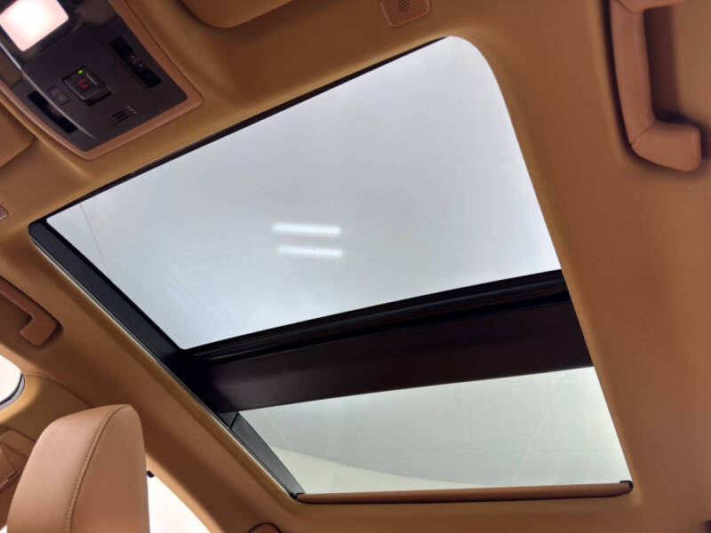 2024 Lexus ES 350 Ultra Luxury