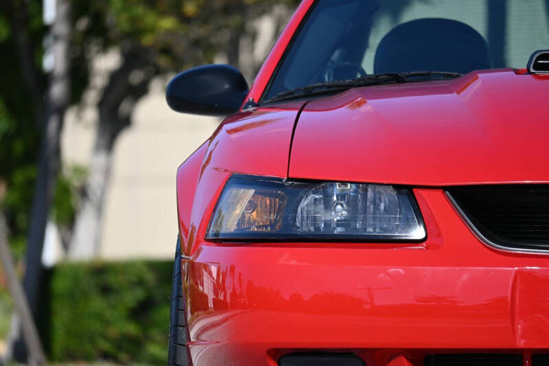 2004 Ford Mustang Mach 1 Premium