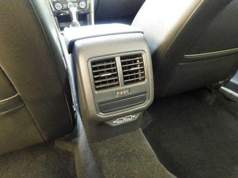 2020 Volkswagen Passat SE