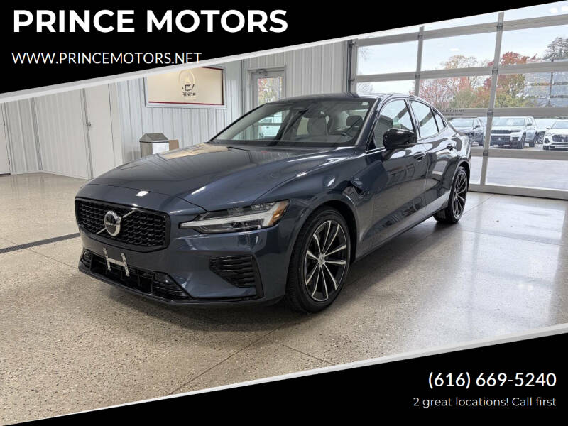 2024 Volvo S60 Recharge T8 Core Dark Theme