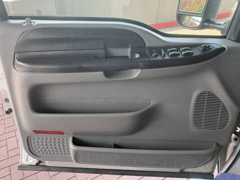 2005 Ford Excursion XLT