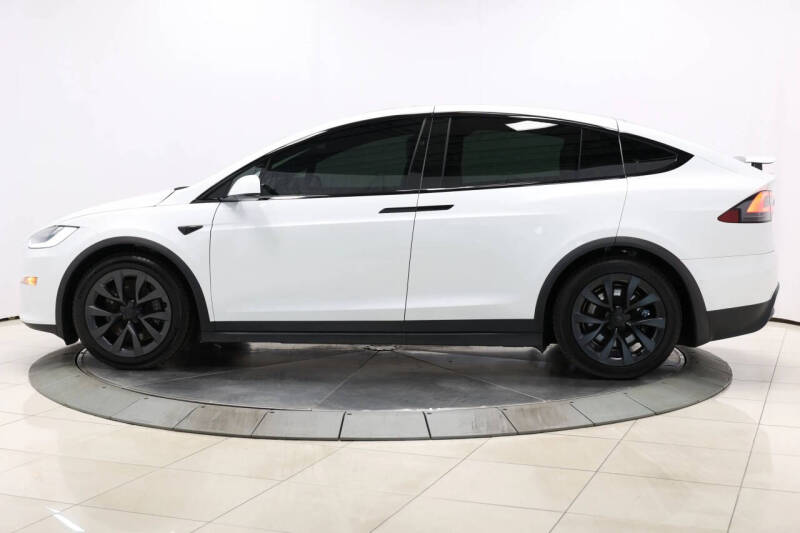 2022 Tesla Model X Plaid