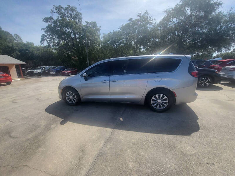 2017 Chrysler Pacifica Touring