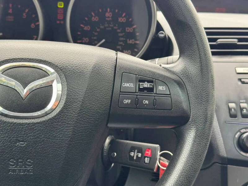2011 Mazda MAZDA3 i Touring