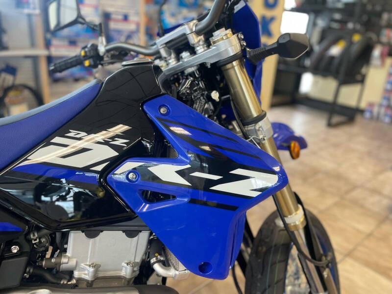 2024 Suzuki DR-Z400SM