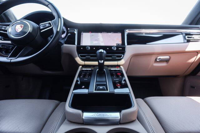 2022 Porsche Macan