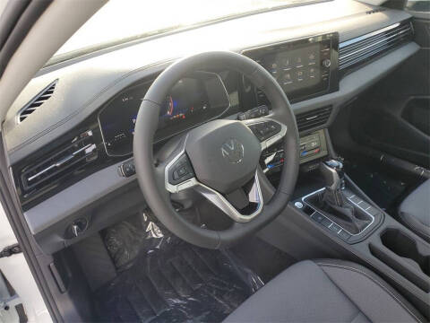 2025 Volkswagen Jetta SE