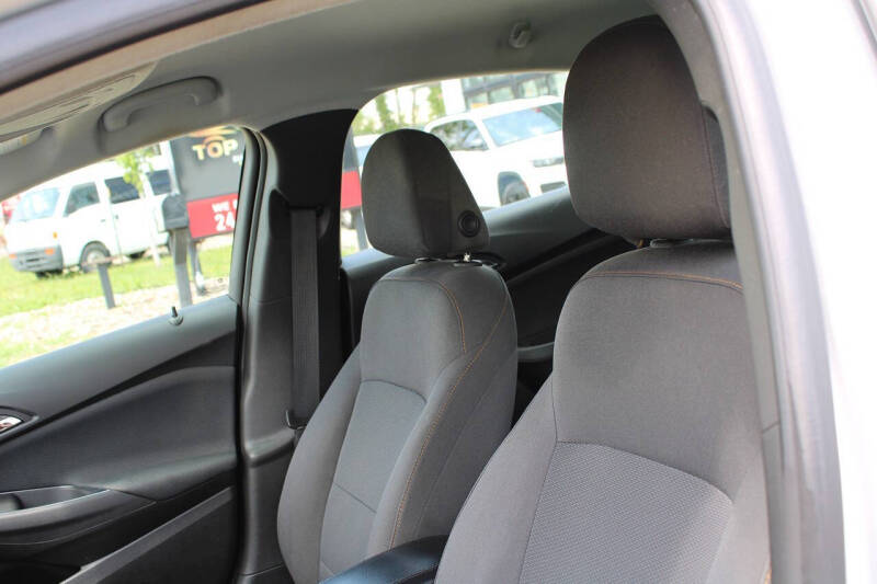 2019 Chevrolet Cruze LS