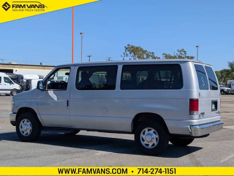 2013 Ford E-Series E-350 SD XLT