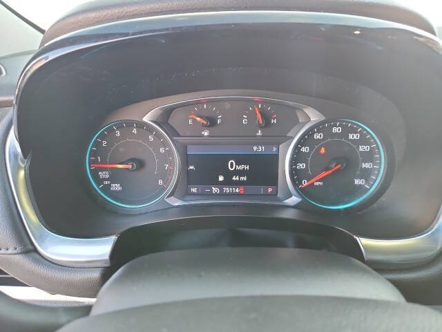 2022 Chevrolet Traverse LT Cloth