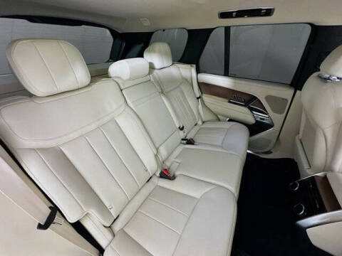 2023 Land Rover Range Rover P400 SE