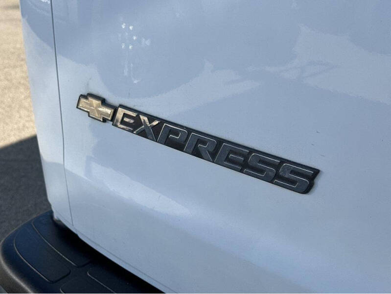 2020 Chevrolet Express 2500